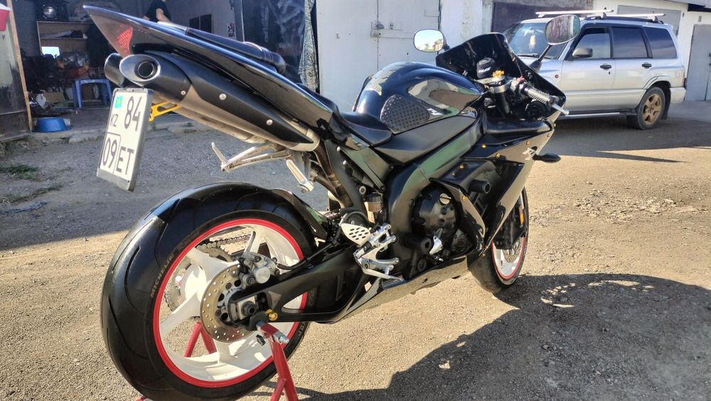 Продам ямаху r1 2006 год