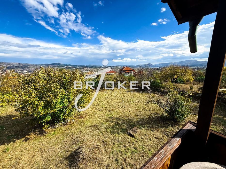 Къща в Кърджали, с.Резбарци