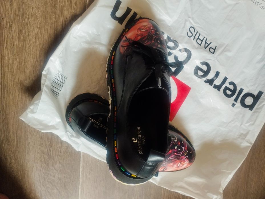 Продаются новые кожаные  женские туфли, лоферы.