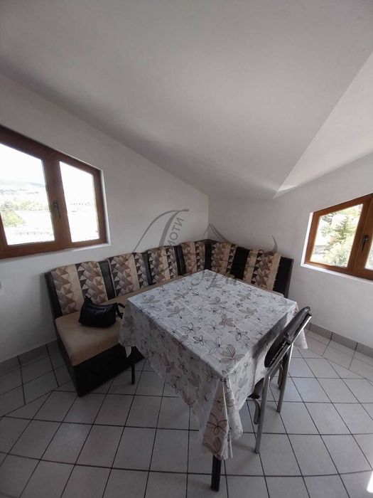 Дава се под наем Двустаен апартамент в Шумен, Център - 65 кв.м за 326.4 € - Снимка #11