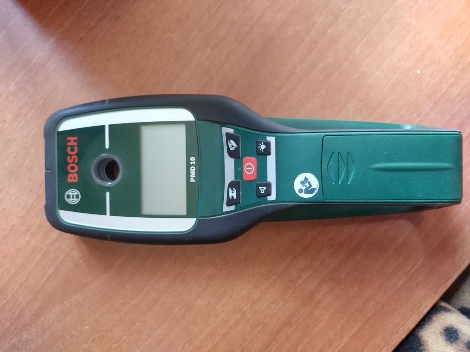 Цифровой детектор Bosch PMD 10