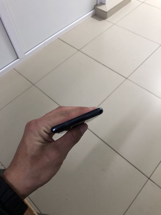 Продам Samsung S20FE идеал