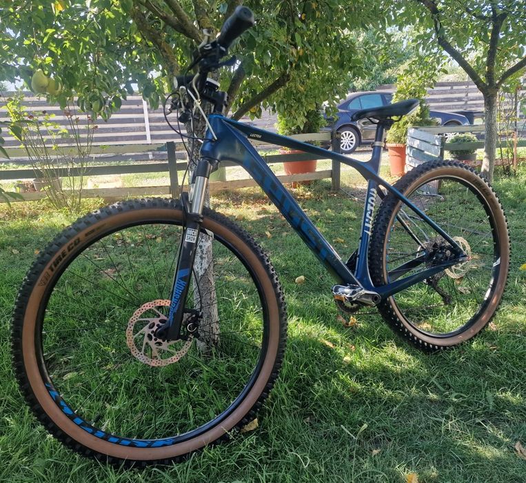 Bicicleta GHOST Lector Carbon 29” – Shimano XT – RockShox
