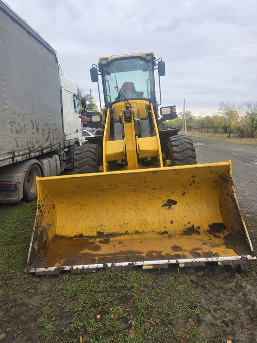 Продам погрузчик 1.8 куба