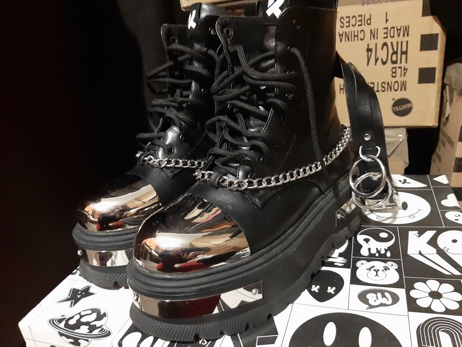 Vand ghete Borin Koi footwear cu bot metalic