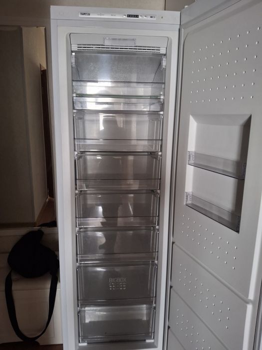 Продам морозилку