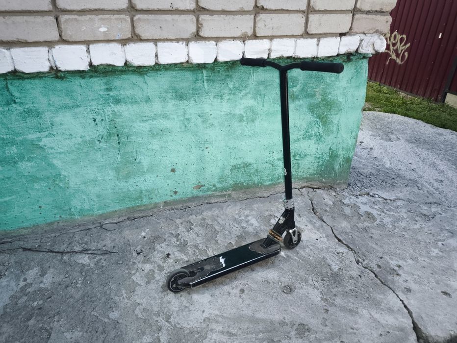 Трюковой самокат