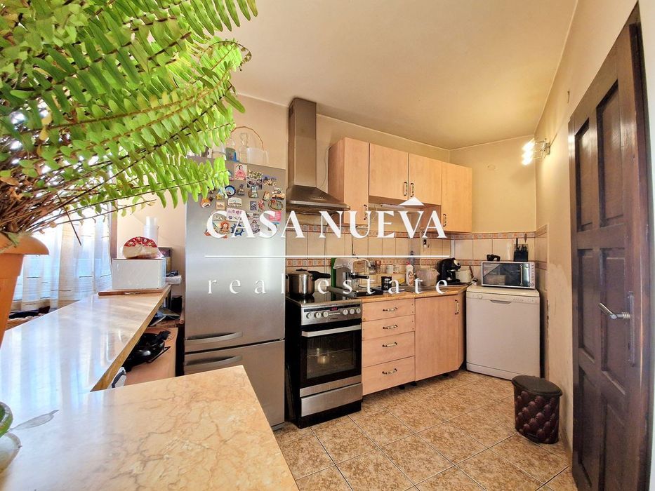 Къща в гр.София, гара Волуяк