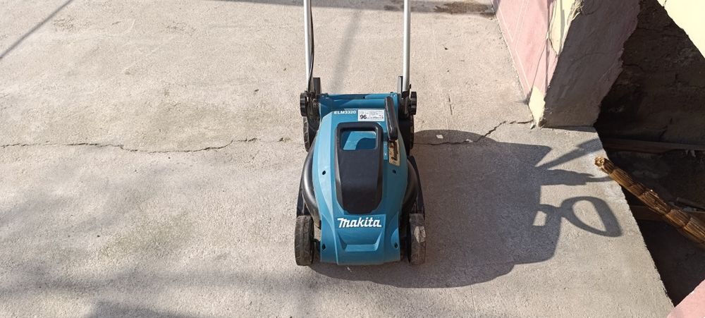 Газонокосилка Makita 2в1