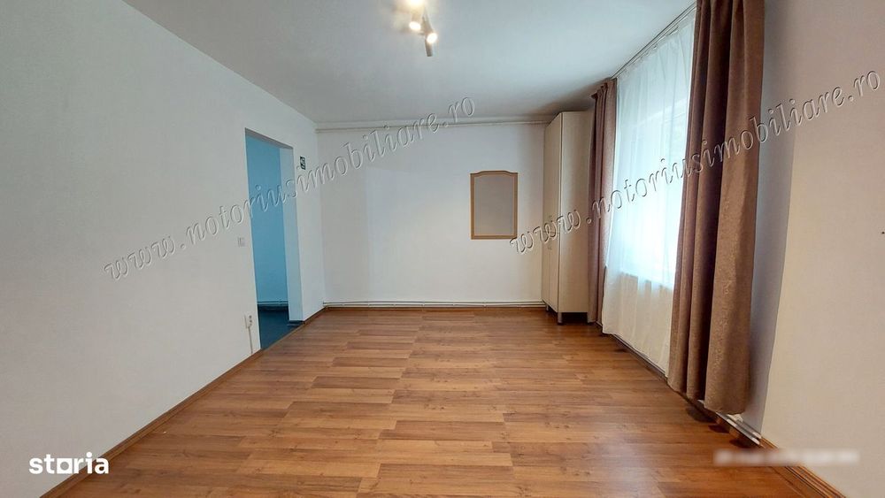Amenajat, parter, stare foarte bună, la Bulevard în Micro5 - Hunedoara — fotografia 3