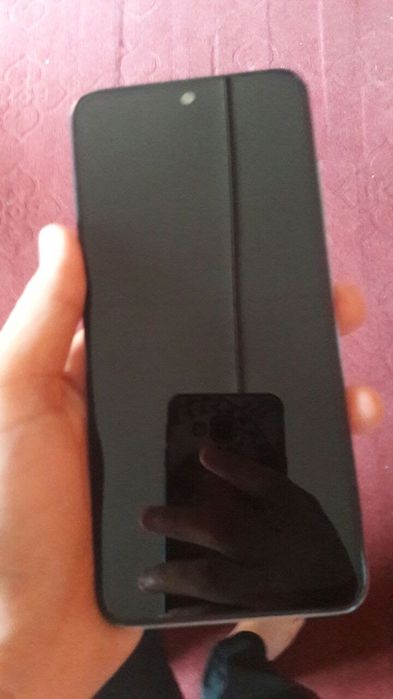 Redmi note 10S White xotira 4+2/128 aybi yoq