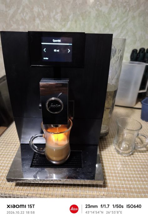 Jura Ena 8 Fulmetropolitan black