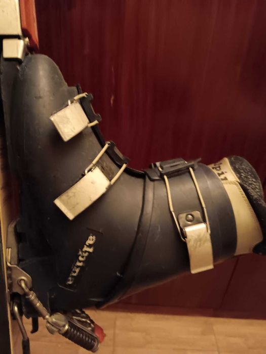 Ски, щеки и ски обувки Alpina