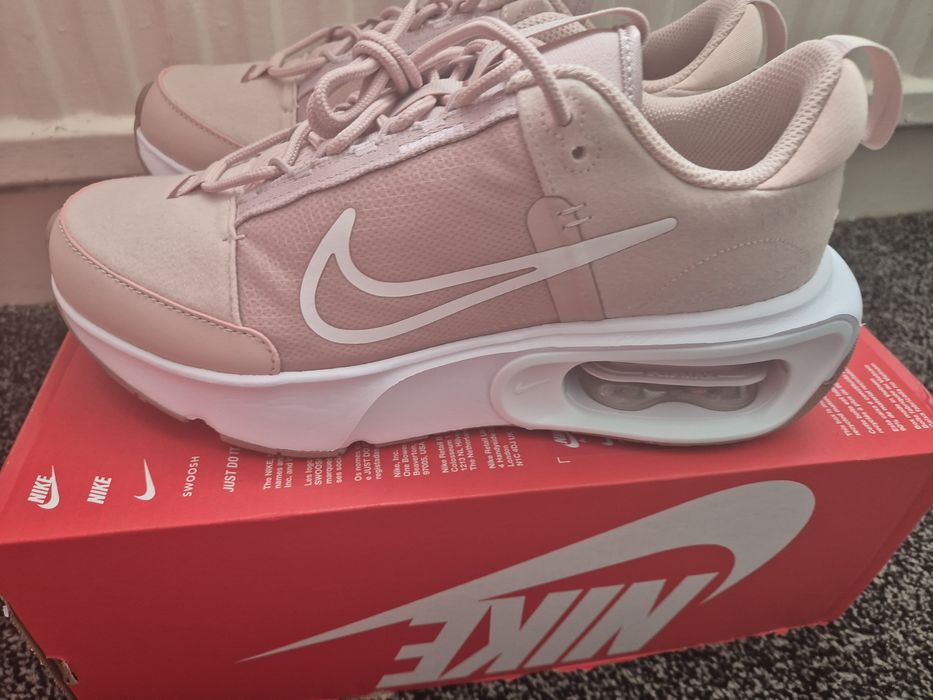 Adidasi Air max intrlk