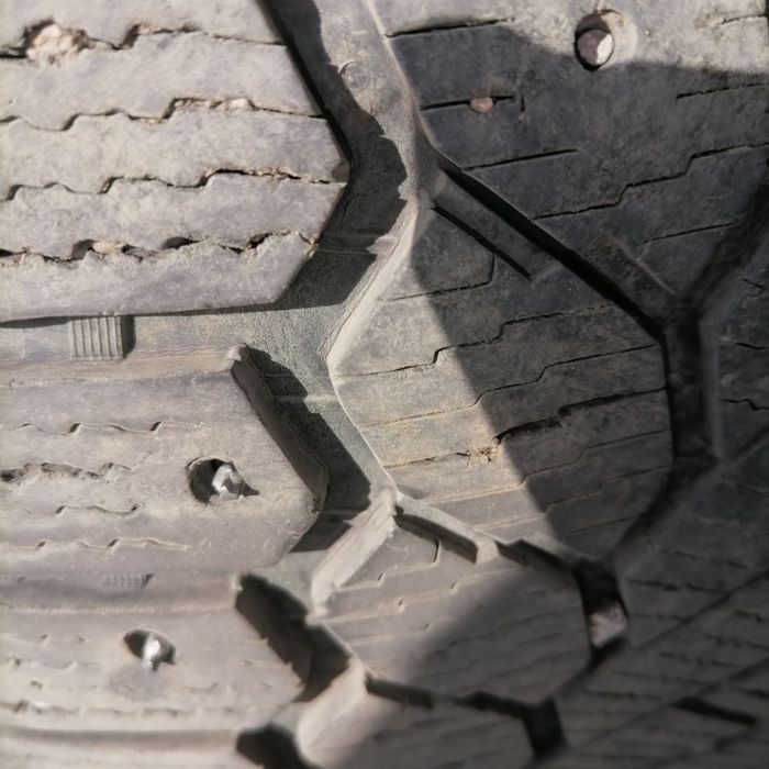 Зимняя резина 285/60 r18