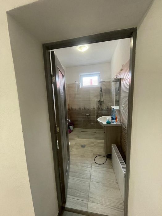 Casa mare la 25 km de Arad