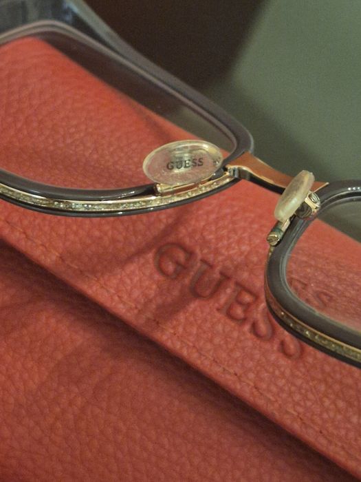 Guess- нови диоптрични очила