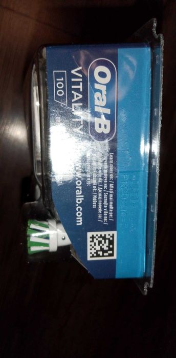 Електрическа четка за зъби ORAL B Vitality 100