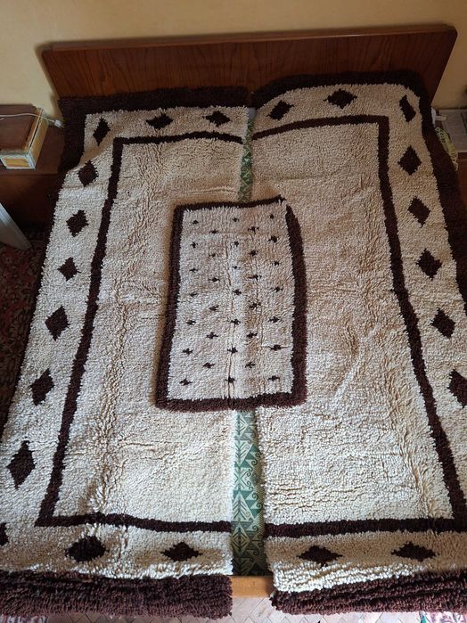 Ръчно тъкани килими и черги