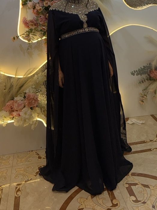 Вечернее платье