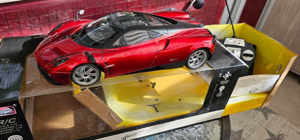 Кола с дистанционно