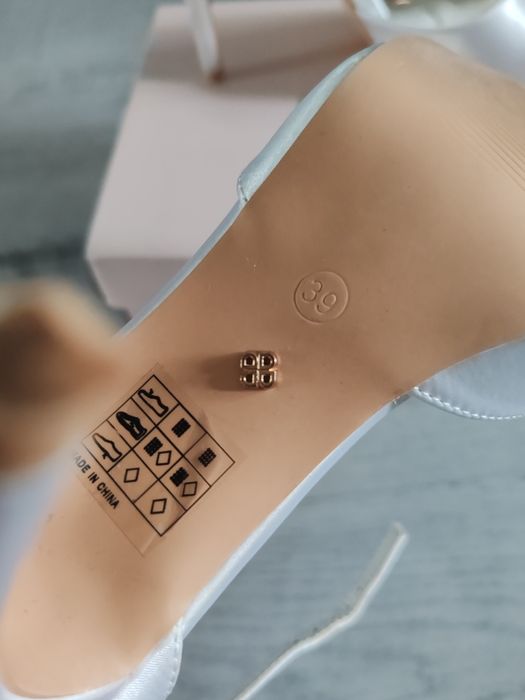 Sandale cu toc (mireasa)