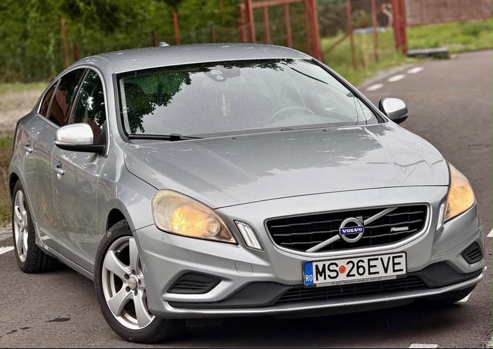 VOLVO S60 R-Design