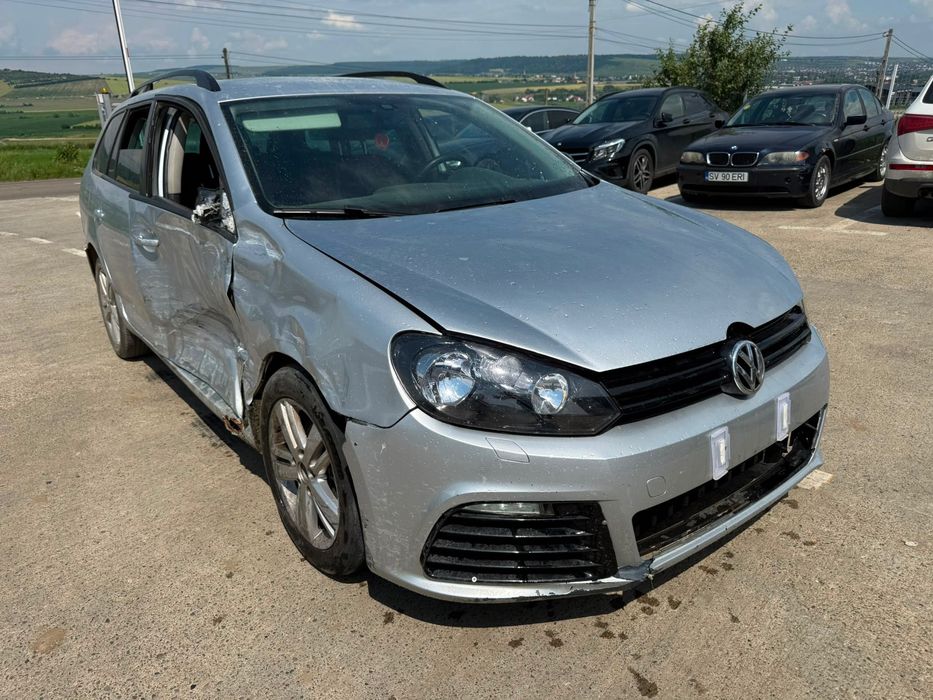 Dezmembrez Vw golf 6 2011 break 1.6 tdi CAY argintie LA7W volan stanga