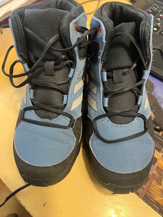 Боти Адидас-35 1/2