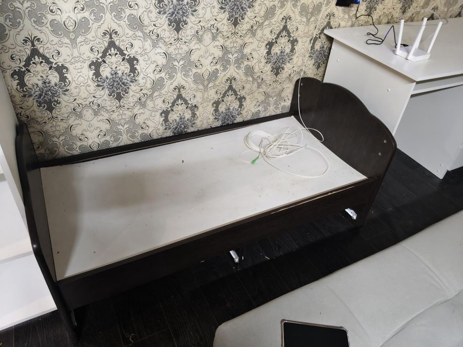 Отдам детскую кроватку