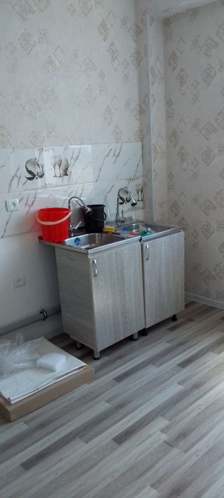 Продается 3х комнатная квартира в новом базаре