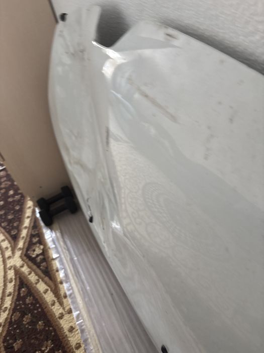 Капот продам рено логан 2 помятый