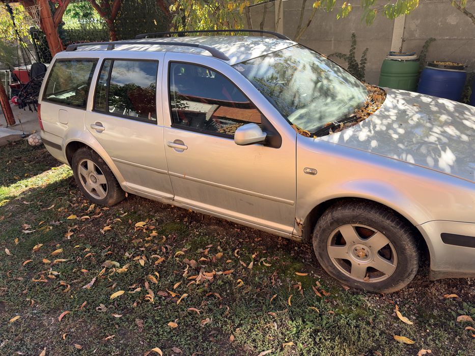 Vând Volkswagen Golf 4 – 1.9 TDI, 101 CP