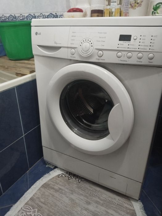 Продам стиральную машину