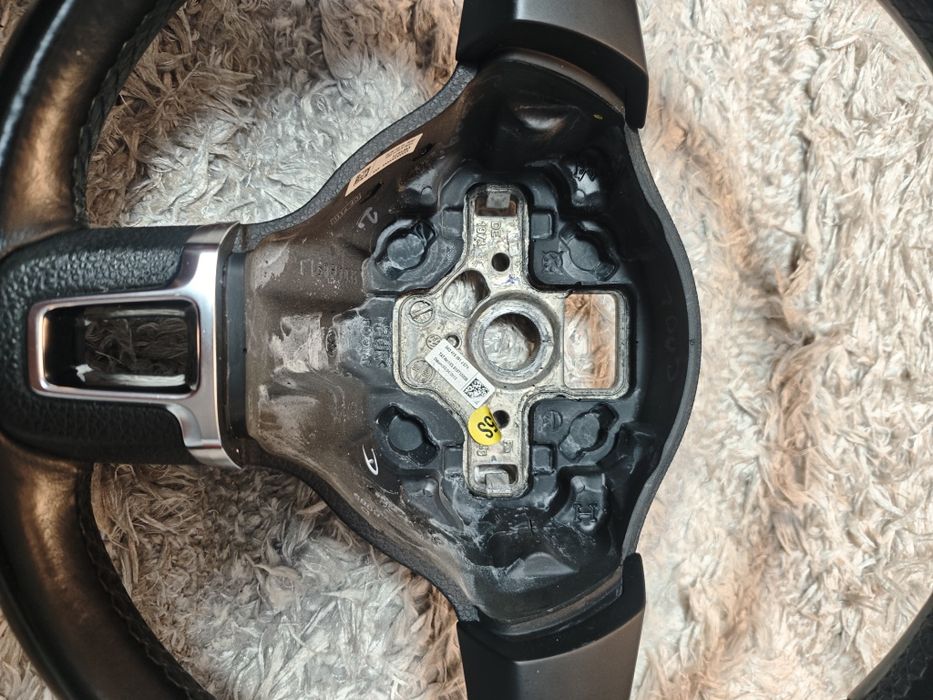 Волан WV golf/tiguan/tuaran/caddy/jetta-2012