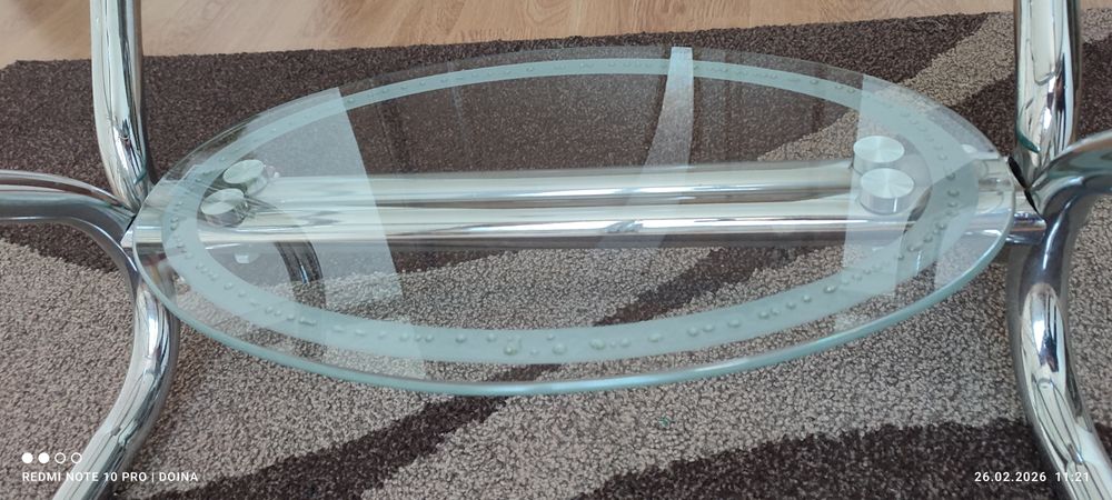 Măsuță living de sticla cu picioare de inox