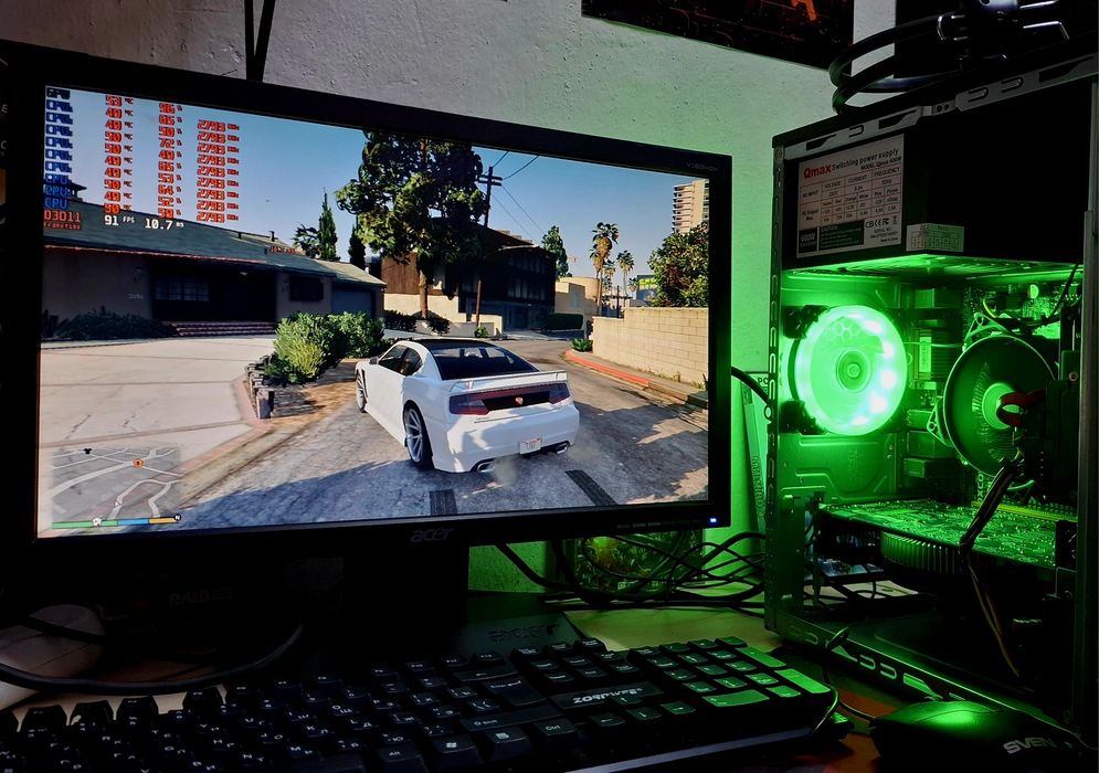 Продам компьютер в полном комплекте