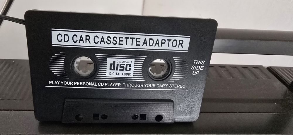 Vând radiocasetofon Sharp original Japan impecabil !