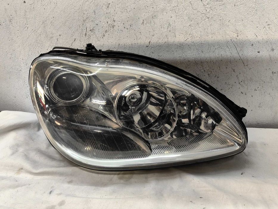 Оригинален фар Мерцедес 220  Mercedes S 220 Feis Bixenon