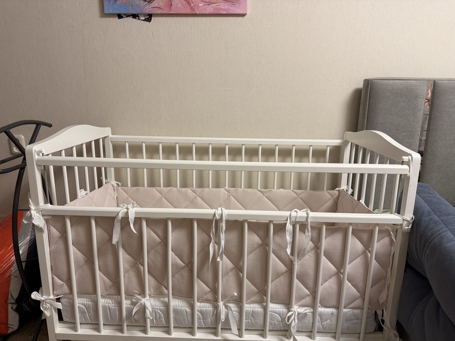 Продам детскую кроватку