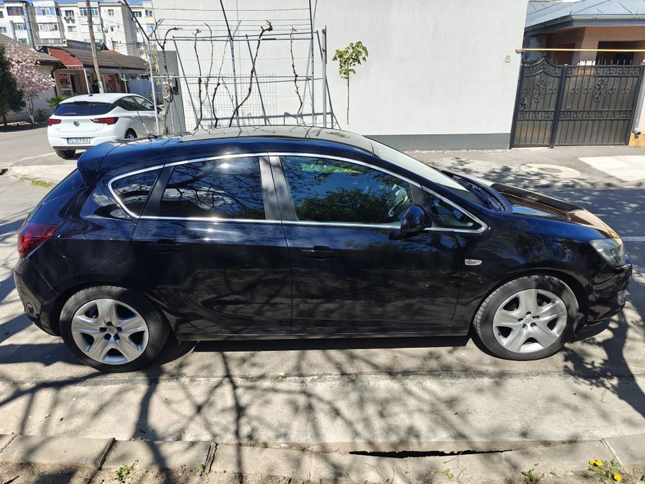 Opel Astra J 1.4 Turbo GPL