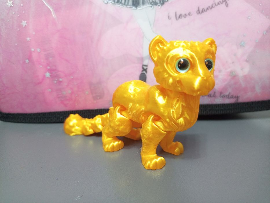 Продаю Золотово барса 3D игрушка
