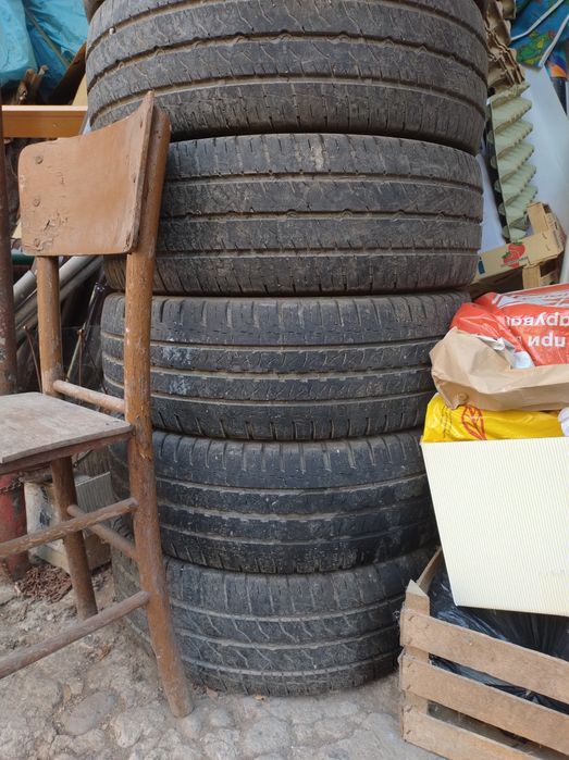 Бусове гуми 235/65/16