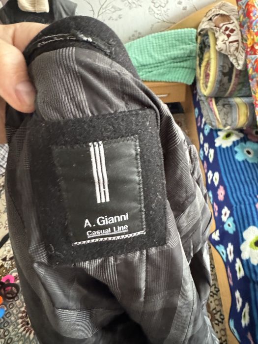 Продам муское пальто.