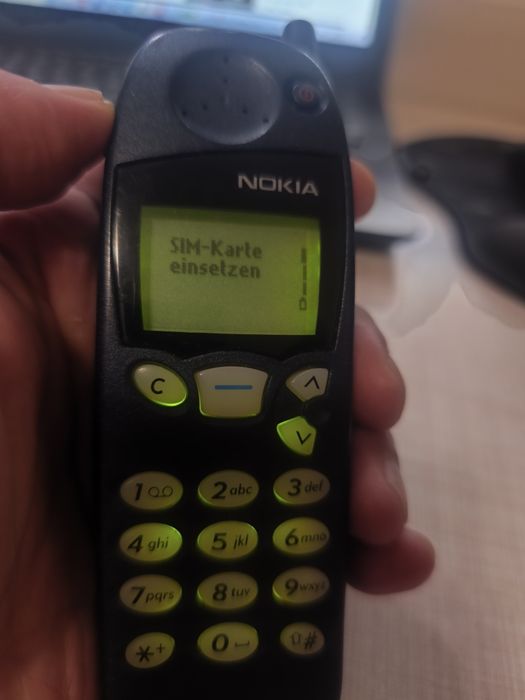Нокия 5130 перфектно състояние, забележка на антената,топ състояние, батерията държи с дни,без зарядно