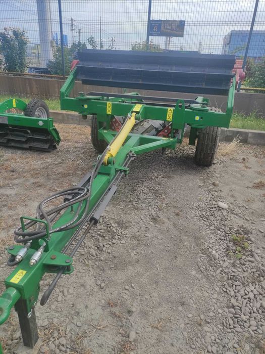 Tocatoare pliabila tractata