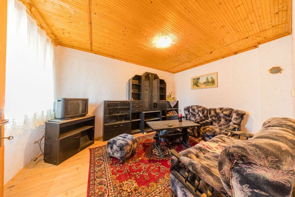 Къща в Плевен, област-с.Коиловци площ 280 цена 120000