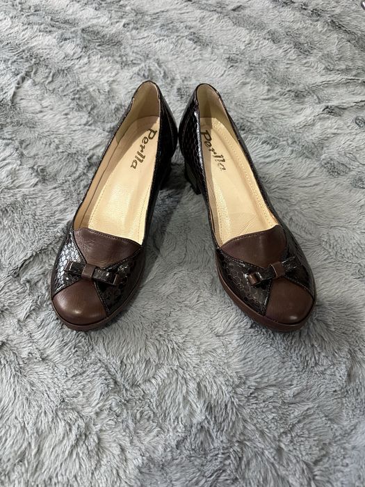 Vând pantofi damă piele naturala mărimea 36