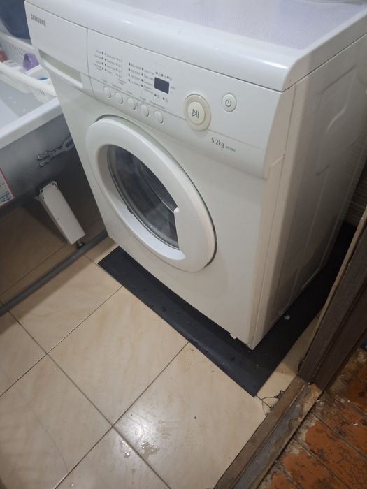 Продаётся стиральная машина
