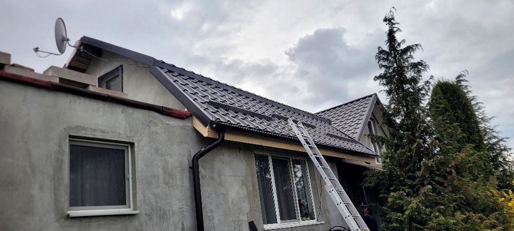 Executăm Acoperișuri si reparatii de urgența